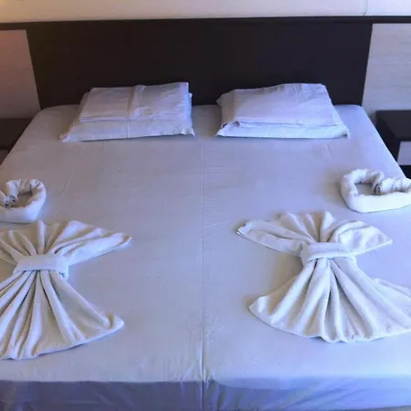 Maverick Слънчев бряг