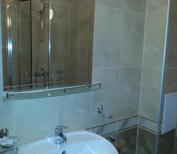 Maverick מלון 3*