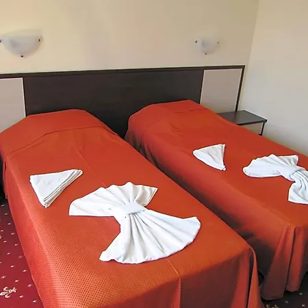Hotel Maverick 3*