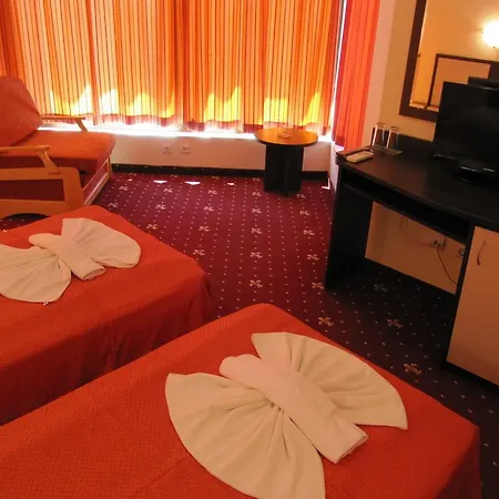 Hotel Maverick 3*